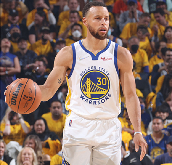  库里单节轰下二十分成勇士主场击退凯尔特人